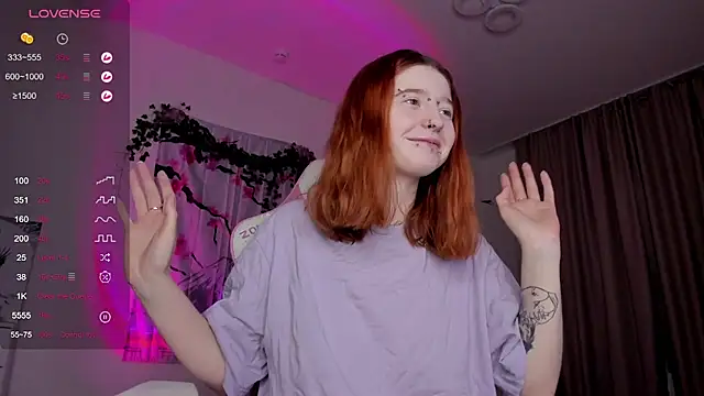 Snapshot of ScarletRos3 chatting on 11, 2, 2025 ScarletRos3 online show from 11, 2, 2025