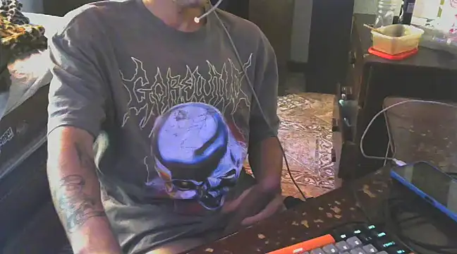 iCrashzin online show from 16, 2, 2025