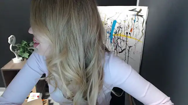 Snapshot of Your_Jessy chatting on 30, 4, 2026 Your Jessy online show from 30, 4, 2026