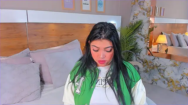 EmaBakker online show from 30, 11, 2025