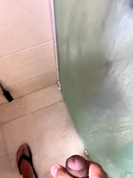 Snapshot of Edbero chatting on 14, 10, 2025 Edbero online show from 14, 10, 2025