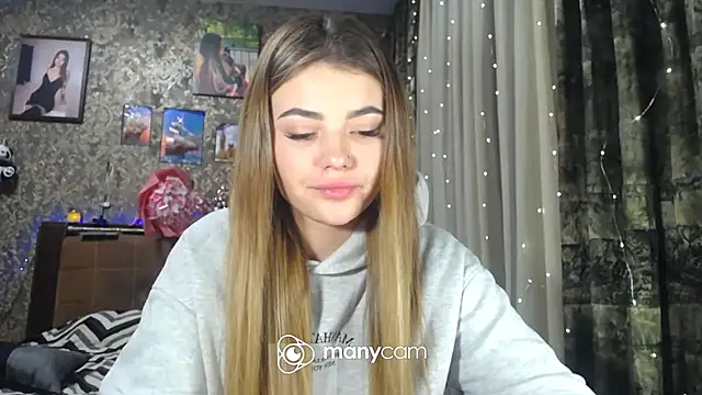 Snapshot of BonnyShy chatting on 1, 12, 2024 BonnyShy online show from 1, 12, 2024