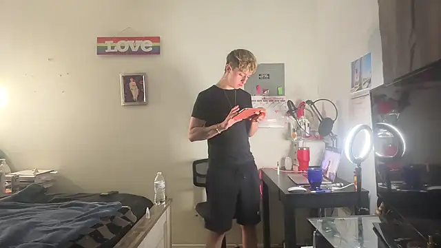 twentywithafelonyy online show from 7, 3, 2025