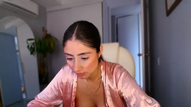 Snapshot of auroracaruso11 chatting on 9, 10, 2025 auroracaruso11 online show from 9, 10, 2025