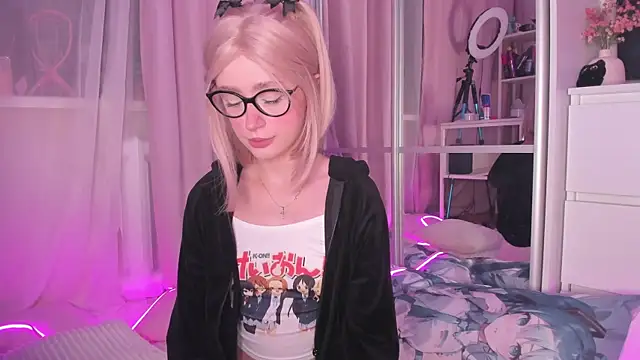 Snapshot of -bae chatting on 25, 11, 2025 -bae online show from 25, 11, 2025