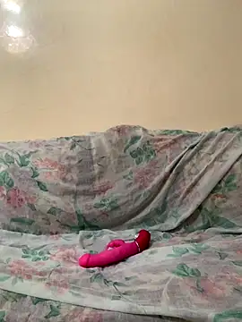 Layla-daloua online show from 20, 9, 2025