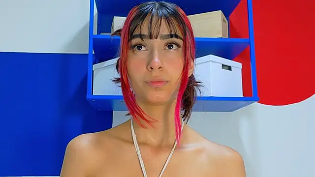 Snapshot of ParisFox_ chatting on 18, 10, 2025 ParisFox online show from 18, 10, 2025