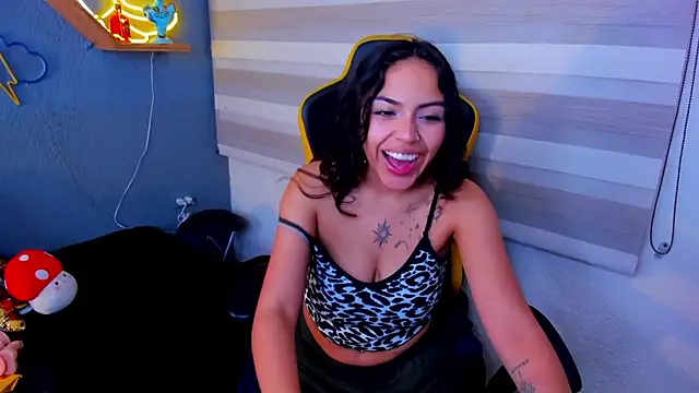 Snapshot of Liittleluaa_ chatting on 3, 12, 2024 Liittleluaa online show from 3, 12, 2024