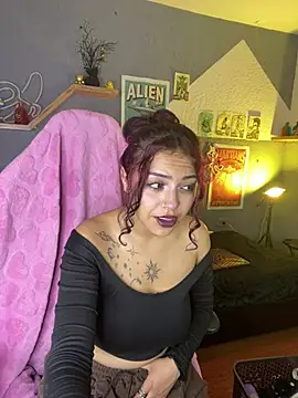 Snapshot of Liittleluaa_ chatting on 12, 2, 2025 Liittleluaa online show from 12, 2, 2025