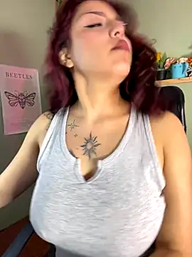 Snapshot of Liittleluaa_ chatting on 11, 9, 2025 Liittleluaa online show from 11, 9, 2025
