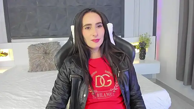 SaraGomez1 online show from 5, 1, 2026