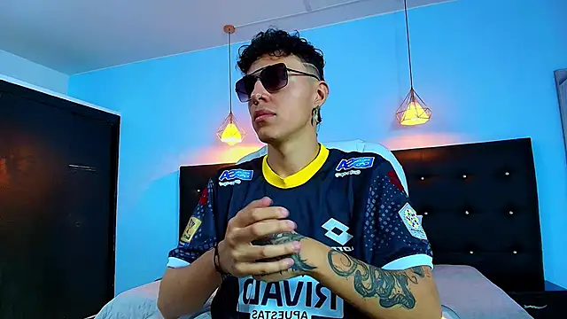 Lobo 17  online show from 8, 2, 2025