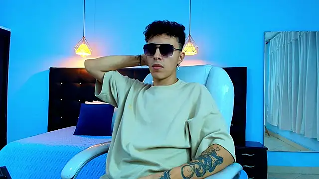 Lobo 17  online show from 15, 2, 2025