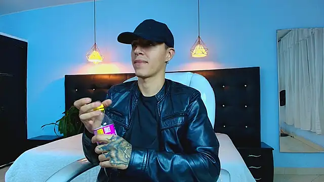 Lobo 17  online show from 6, 3, 2025