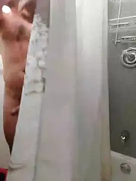 Snapshot of QcMisterv13 chatting on 8, 3, 2026 QcMisterv13 online show from 8, 3, 2026