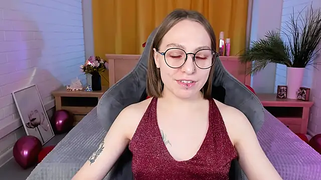 AphexQueen online show from 15, 2, 2025