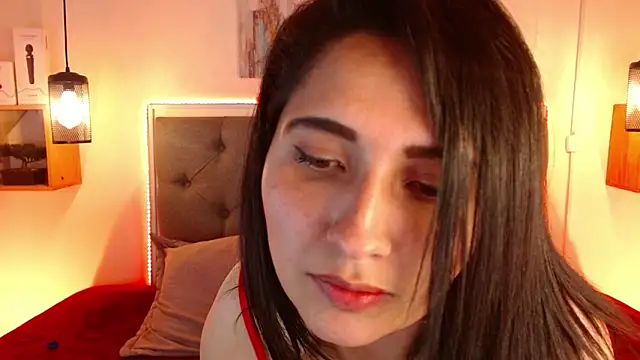 Snapshot of emily_leinner chatting on 9, 3, 2025 emily leinner online show from 9, 3, 2025