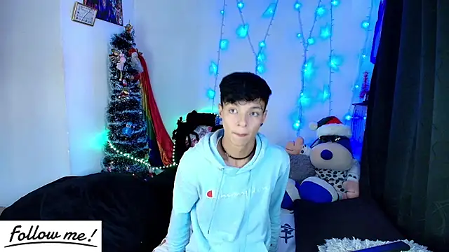 twink sebas  online show from 31, 12, 2024