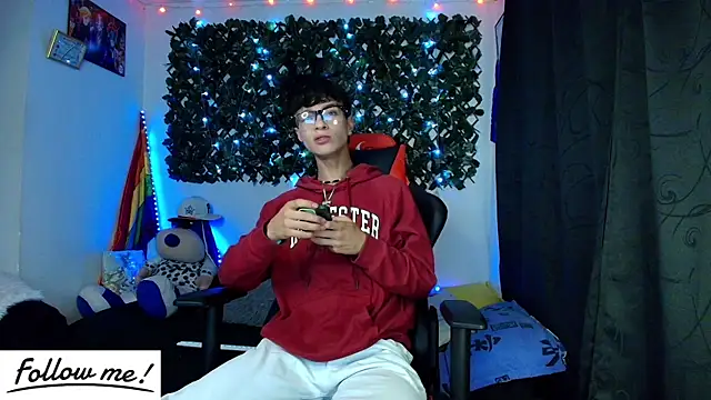 twink sebas  online show from 11, 1, 2025