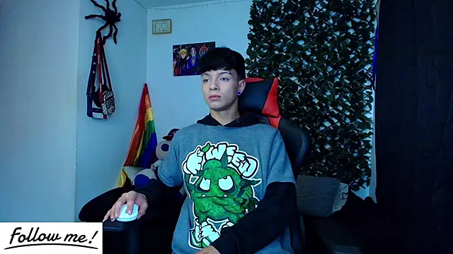 twink sebas  online show from 17, 1, 2025