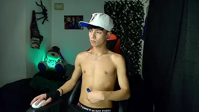 twink sebas  online show from 9, 2, 2025