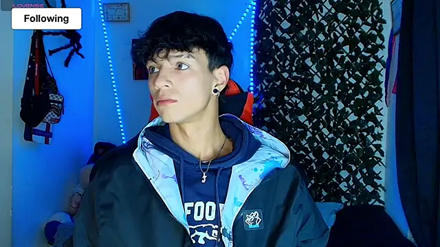 twink sebas  online show from 19, 2, 2025