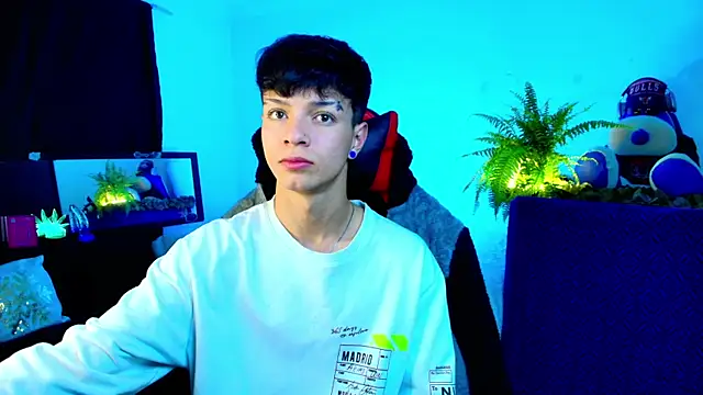 twink sebas  online show from 8, 10, 2025