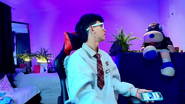 twink sebas  online show from 12, 10, 2025