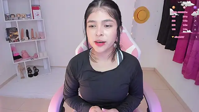 Snapshot of misshoneyxxx chatting on 20, 2, 2025 misshoneyxxx online show from 20, 2, 2025