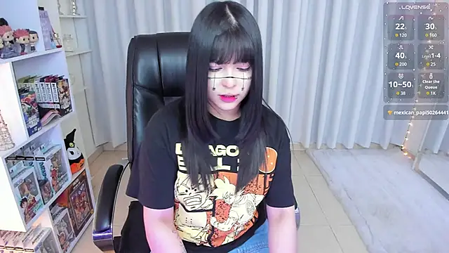 Snapshot of misshoneyxxx chatting on 7, 11, 2025 misshoneyxxx online show from 7, 11, 2025