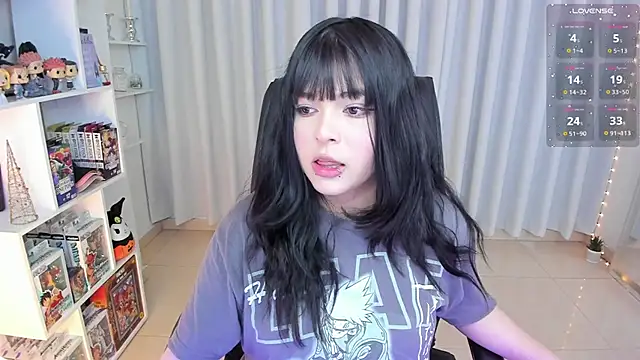 Snapshot of misshoneyxxx chatting on 12, 11, 2025 misshoneyxxx online show from 12, 11, 2025