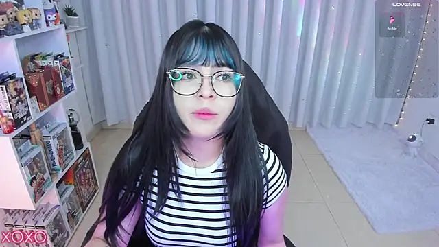 Snapshot of misshoneyxxx chatting on 16, 5, 2026 misshoneyxxx online show from 16, 5, 2026
