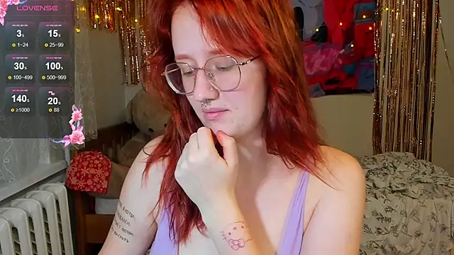 Snapshot of KrisTyBooBsin chatting on 17, 12, 2025 KrisTyBooBsin online show from 17, 12, 2025