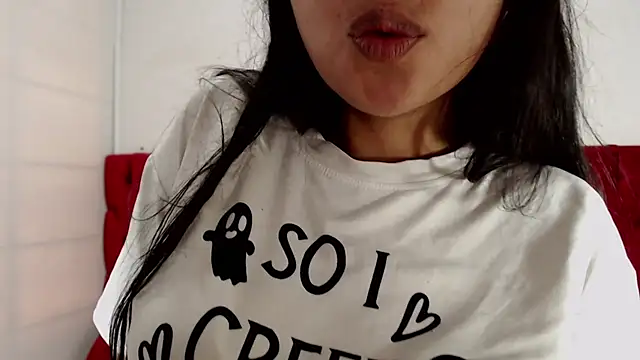 CarolineBrunx online show from 15, 2, 2025