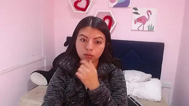 CarolineBrunx online show from 27, 2, 2025