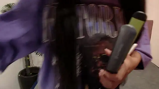 CarolineBrunx online show from 4, 3, 2025