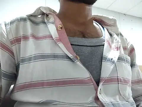 Snapshot of Ishan003 chatting on 21, 12, 2024 Ishan003 online show from 21, 12, 2024