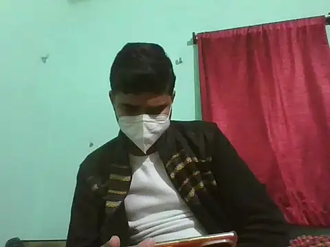 Snapshot of Ishan003 chatting on 5, 1, 2025 Ishan003 online show from 5, 1, 2025