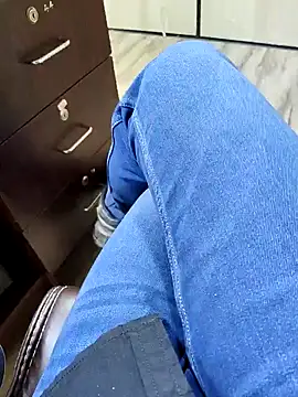 Snapshot of Ishan003 chatting on 19, 2, 2025 Ishan003 online show from 19, 2, 2025