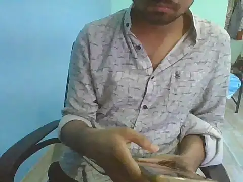 Snapshot of Ishan003 chatting on 10, 11, 2025 Ishan003 online show from 10, 11, 2025