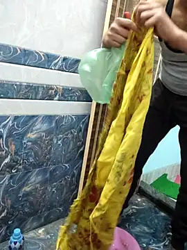 Snapshot of Ishan003 chatting on 3, 12, 2025 Ishan003 online show from 3, 12, 2025