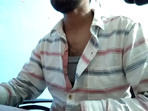 Snapshot of Ishan003 chatting on 17, 12, 2025 Ishan003 online show from 17, 12, 2025