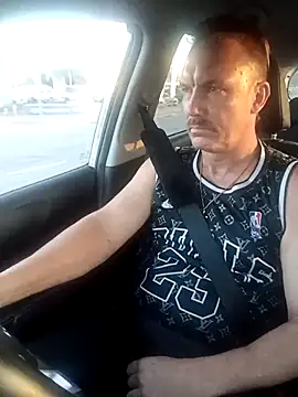 Snapshot of LukedavidDestroys chatting on 8, 2, 2026 LukedavidDestroys online show from 8, 2, 2026