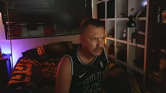 Snapshot of LukedavidDestroys chatting on 9, 3, 2026 LukedavidDestroys online show from 9, 3, 2026