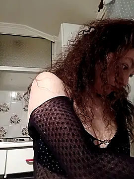 Snapshot of RamyLove36 chatting on 1, 2, 2025 RamyLove36 online show from 1, 2, 2025