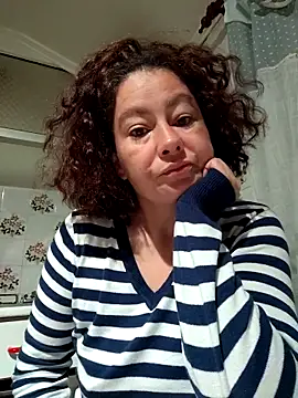 Snapshot of RamyLove36 chatting on 4, 11, 2025 RamyLove36 online show from 4, 11, 2025