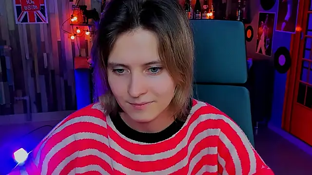 Snapshot of LolaAsmus chatting on 8, 1, 2025 LolaAsmus online show from 8, 1, 2025