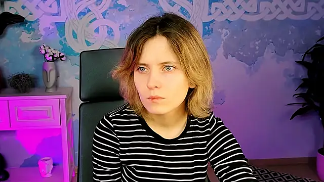 Snapshot of LolaAsmus chatting on 31, 1, 2025 LolaAsmus online show from 31, 1, 2025