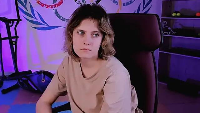 Snapshot of LolaAsmus chatting on 13, 2, 2025 LolaAsmus online show from 13, 2, 2025