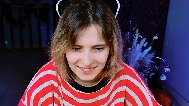 Snapshot of LolaAsmus chatting on 15, 2, 2025 LolaAsmus online show from 15, 2, 2025